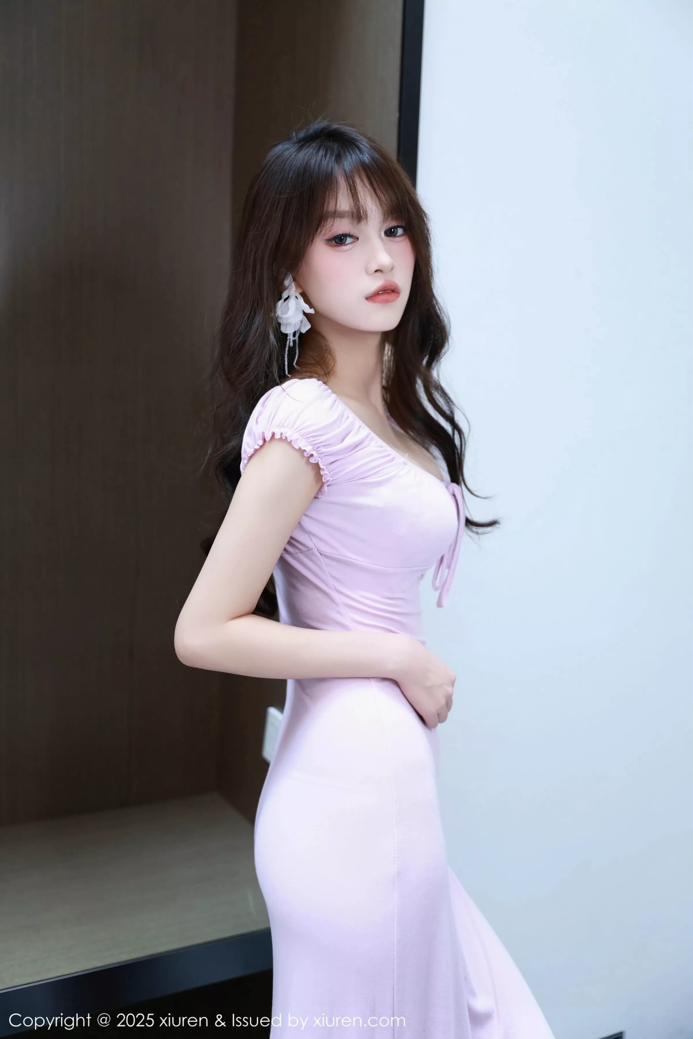 糯咪性感紫色连衣长裙配超薄无内肉丝秀曼妙身材绝美写真79P 7