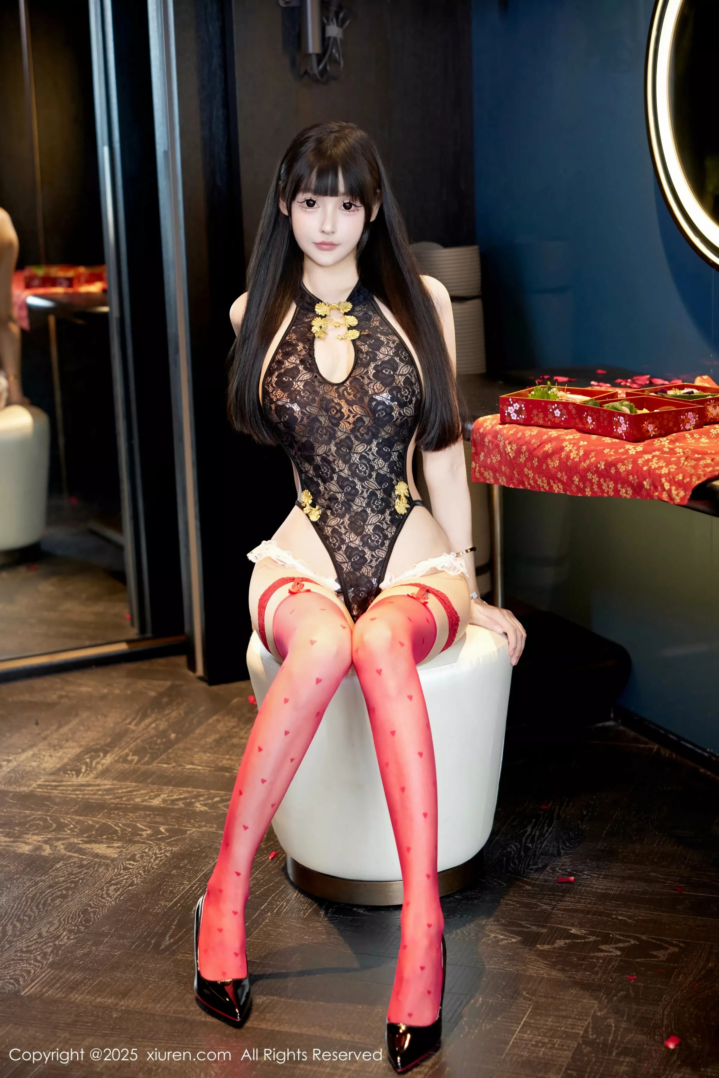 Zhi'en baby sexy black lace lingerie qipao paired with red stockings showcasing voluptuous figure exquisite photo set 47P