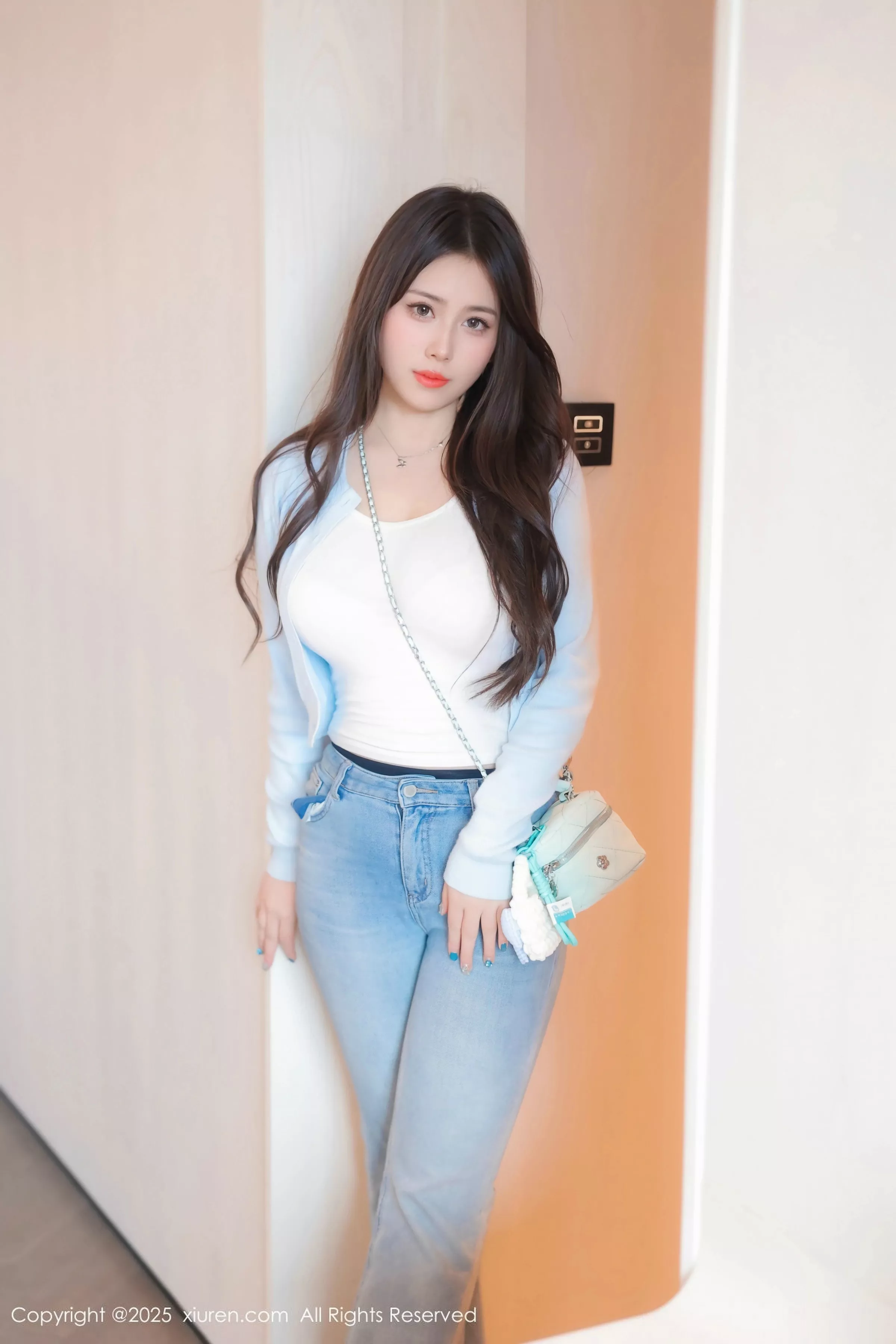 Dandanbao sexy pink lingerie with jeans revealing super thin black stockings showcasing a voluptuous figure exquisite photo set 70P 7