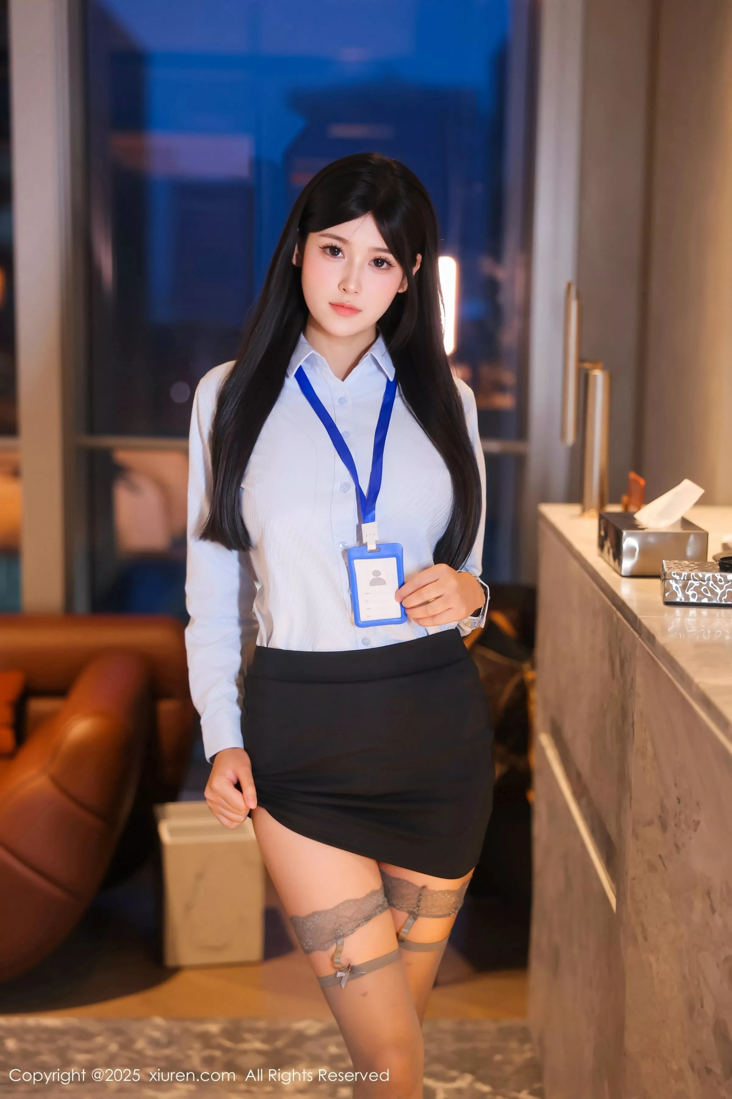 Yu An'an OL outfit revealing black lingerie paired with gray stockings showing beautiful figure photo 69P 3