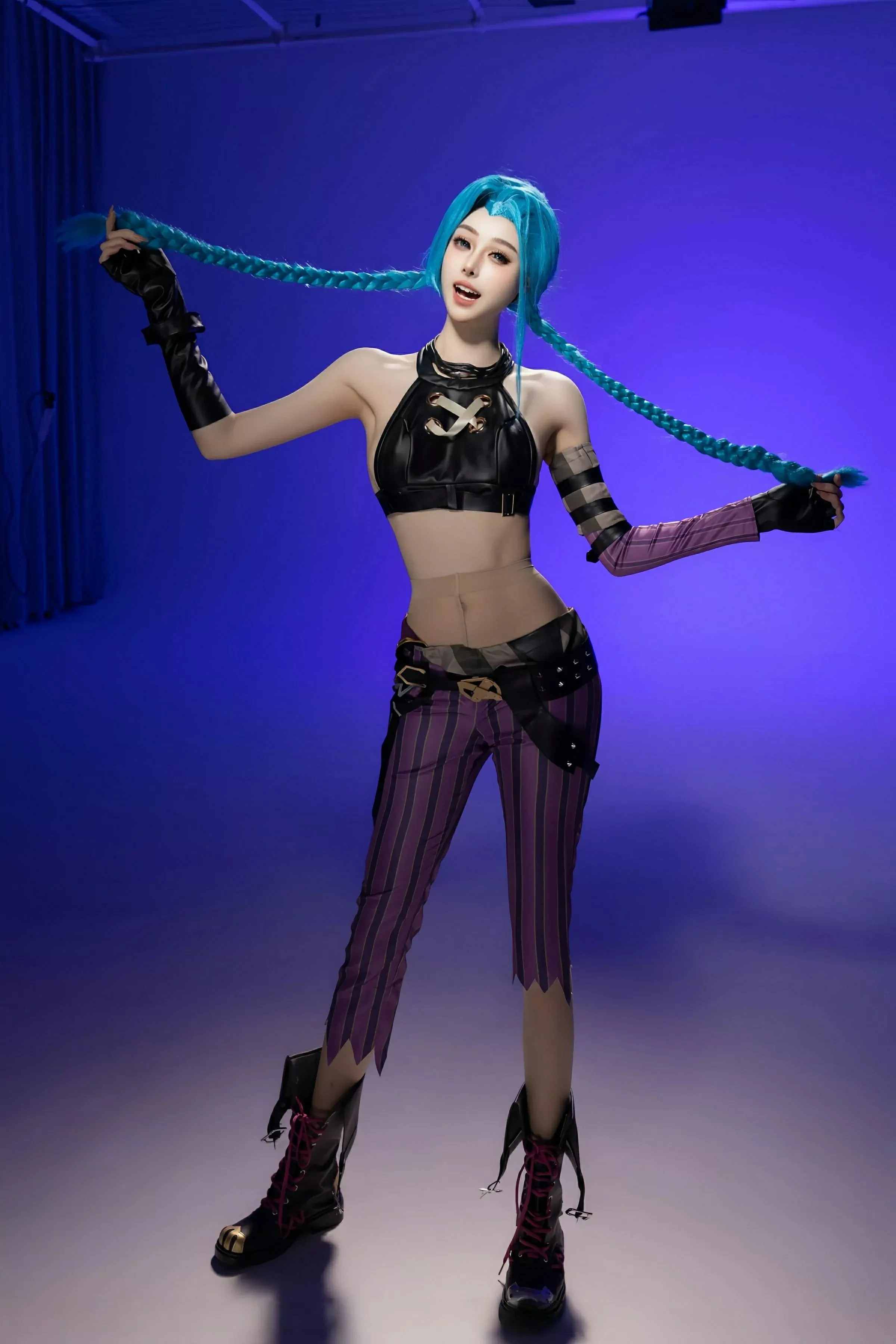 小逗逗性感Cosplay装扮配肉色丝袜秀曼妙身姿迷人绝美写真79P 4