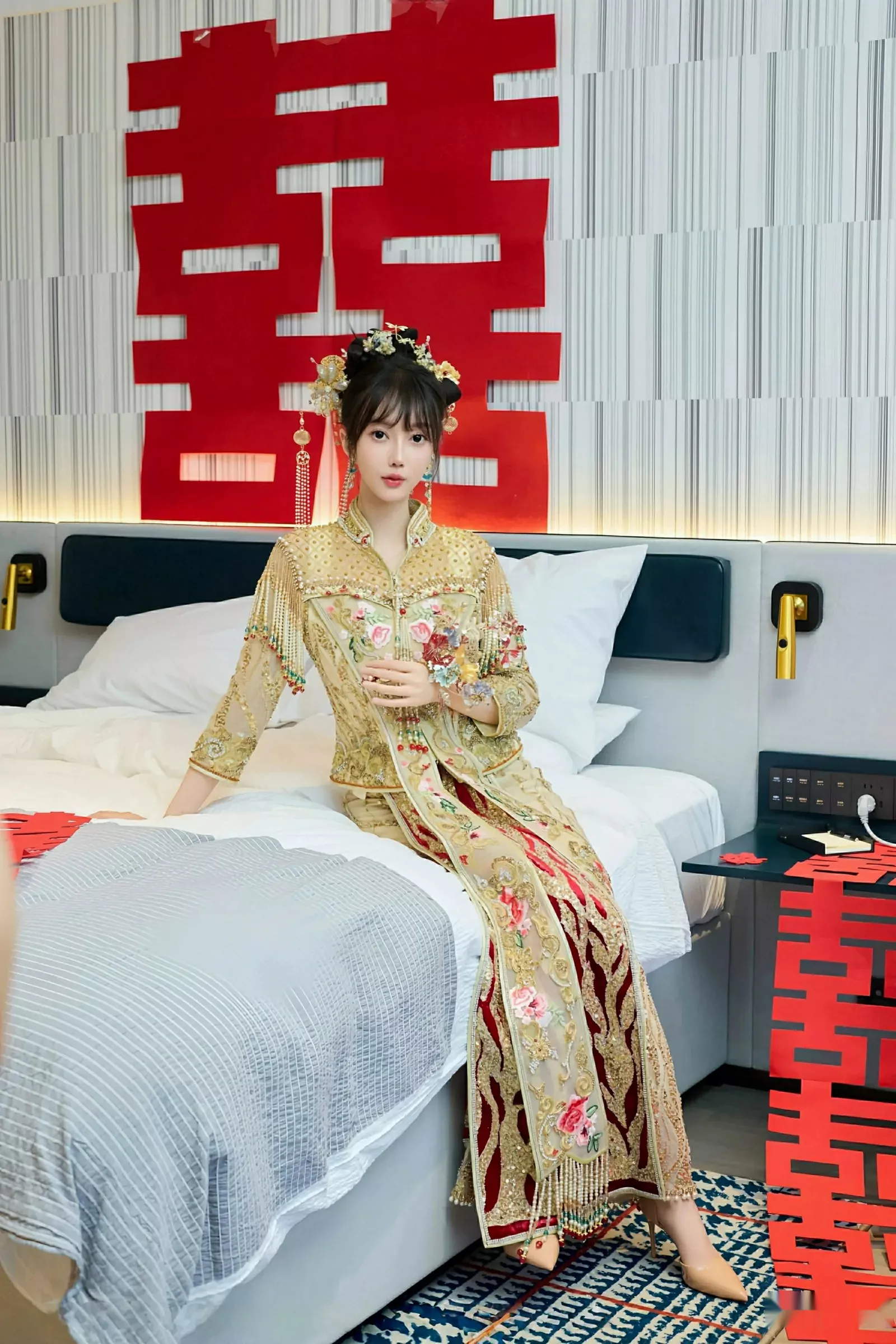 玥儿玥er性感红色蕾丝内衣配超薄肉丝秀完美身材绝美写真68P 3