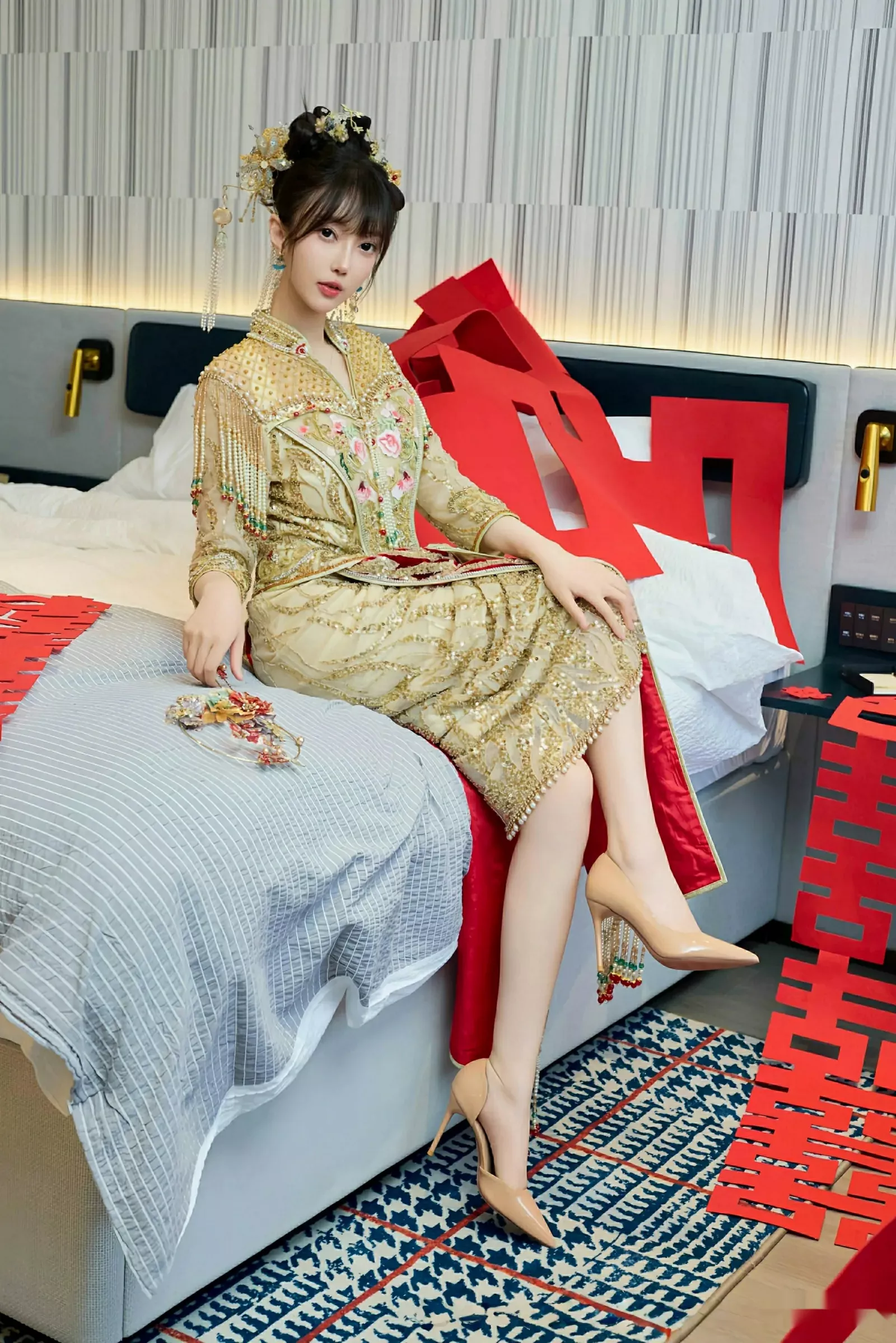 玥儿玥er性感红色蕾丝内衣配超薄肉丝秀完美身材绝美写真68P 6