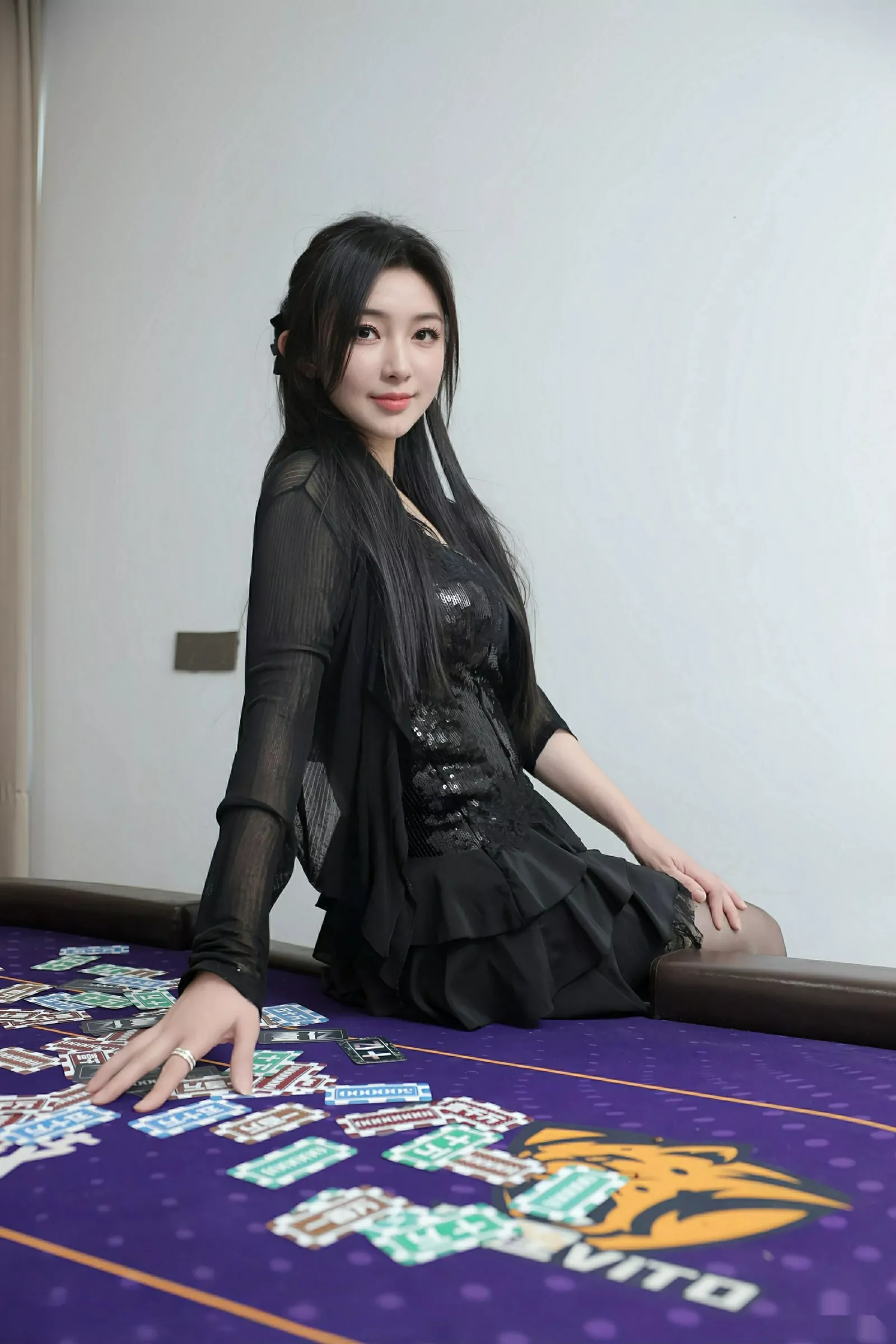 苏一诺性感黑色情趣内衣配黑丝吊袜秀曼妙身姿惹火绝美写真80P